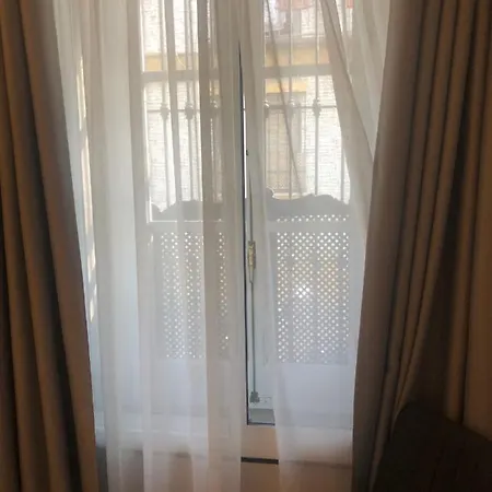 Triana Ines Quarto em Acomodações Particulares *