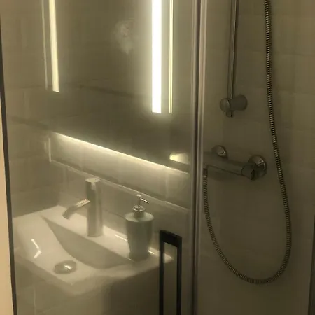 Quarto em Acomodações Particulares Triana Ines